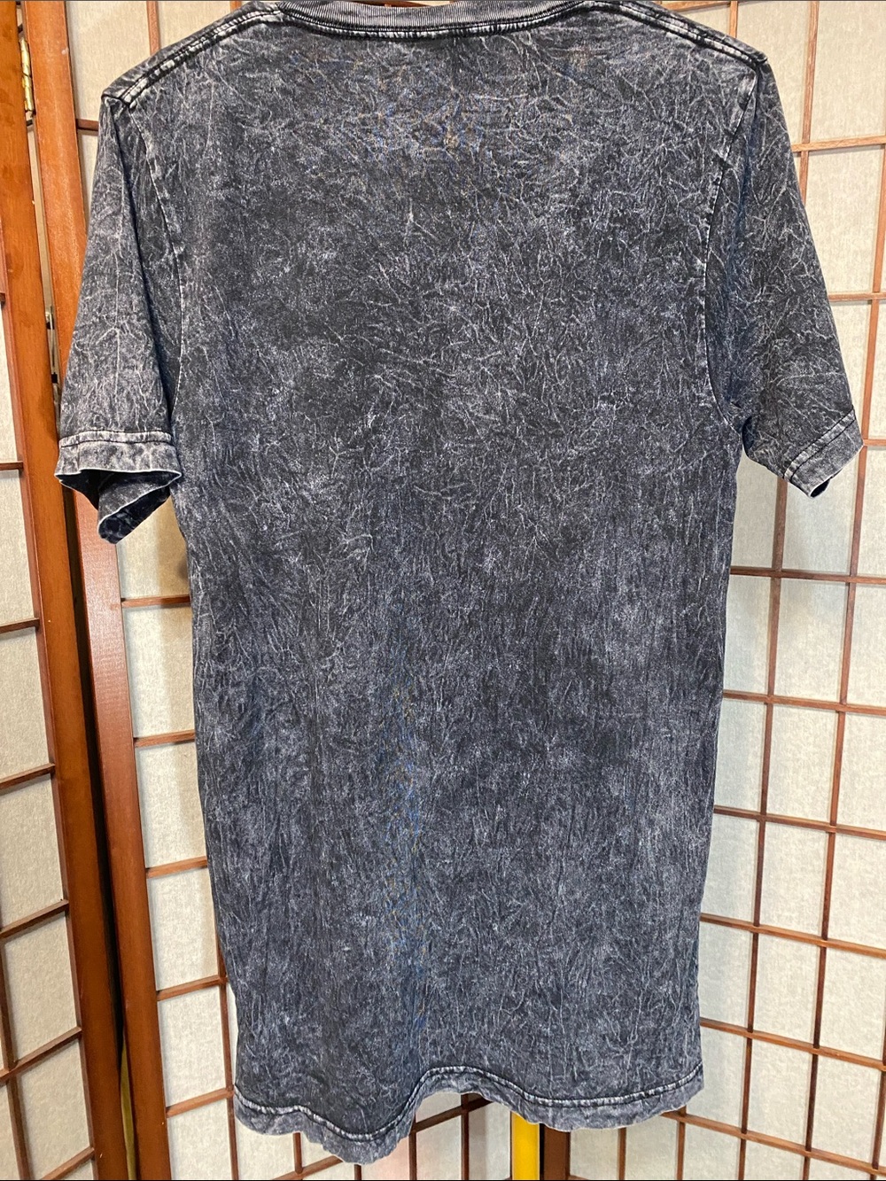 Love Hurts V-Neck Tee - Picture 7 of 8